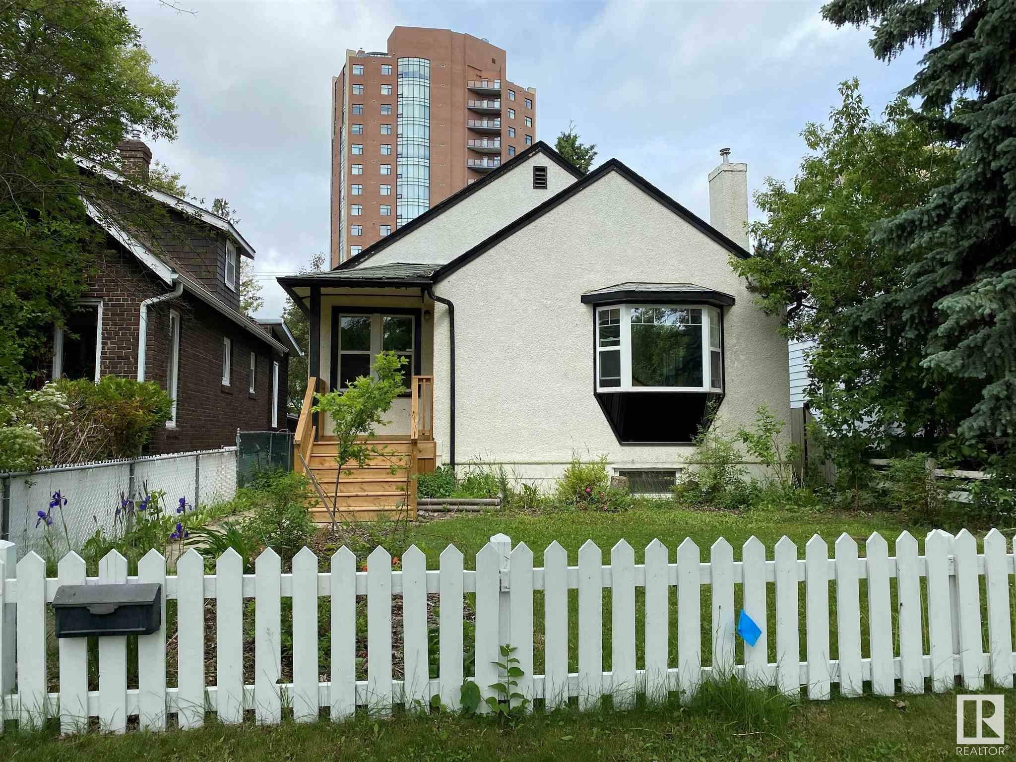 Property Photo: 10038 88 Avenue NW AB T6E 2R7