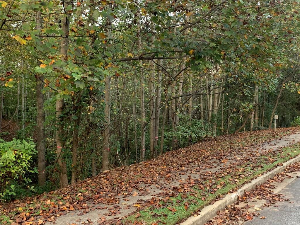 Property Photo: 1303 Cobblemill Way NW GA 30152