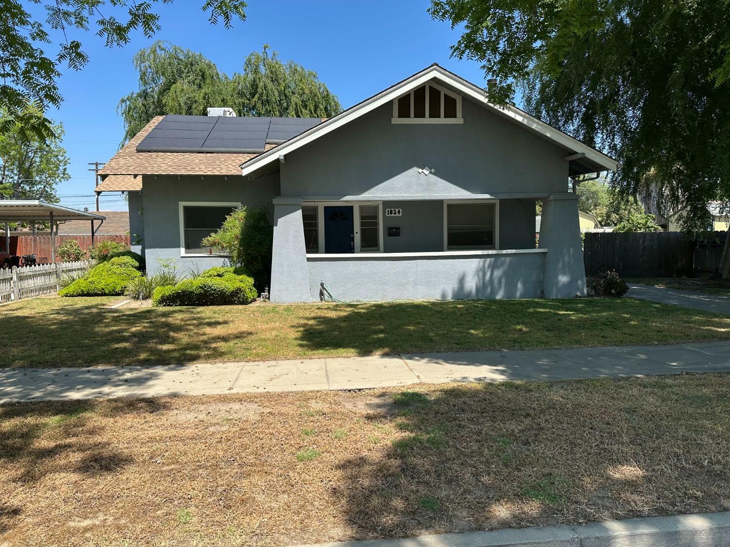 Property Photo: 1034 L Street CA 93654