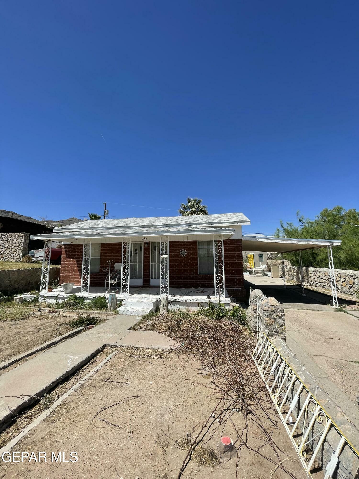 Property Photo: 2521 San Diego Avenue TX 79930