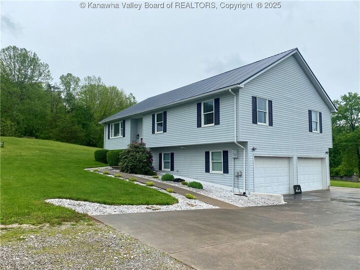 Property Photo: 100 Deerfield Lane WV 25239