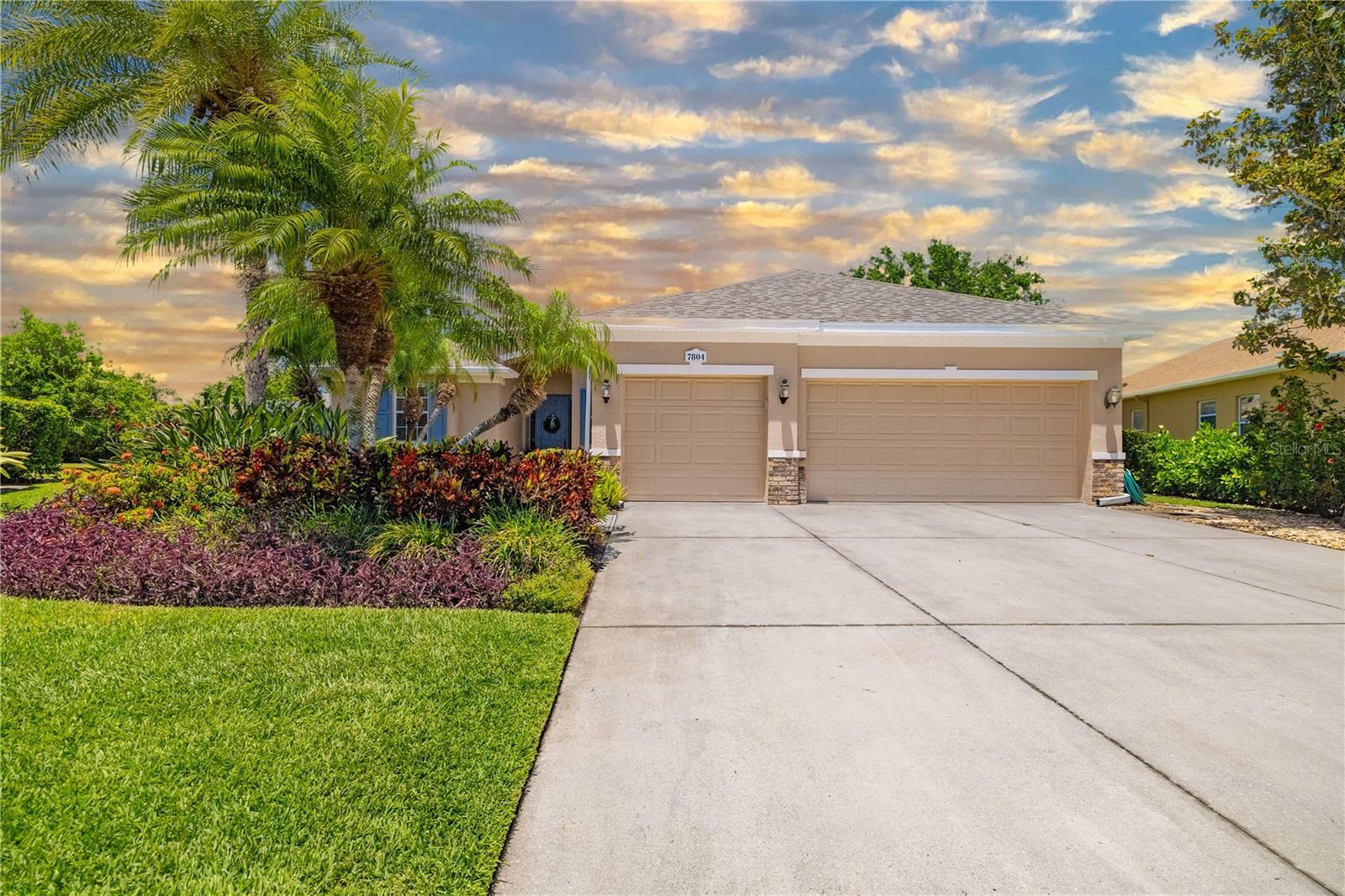 Property Photo: 7804 Edmonston Circle FL 34201