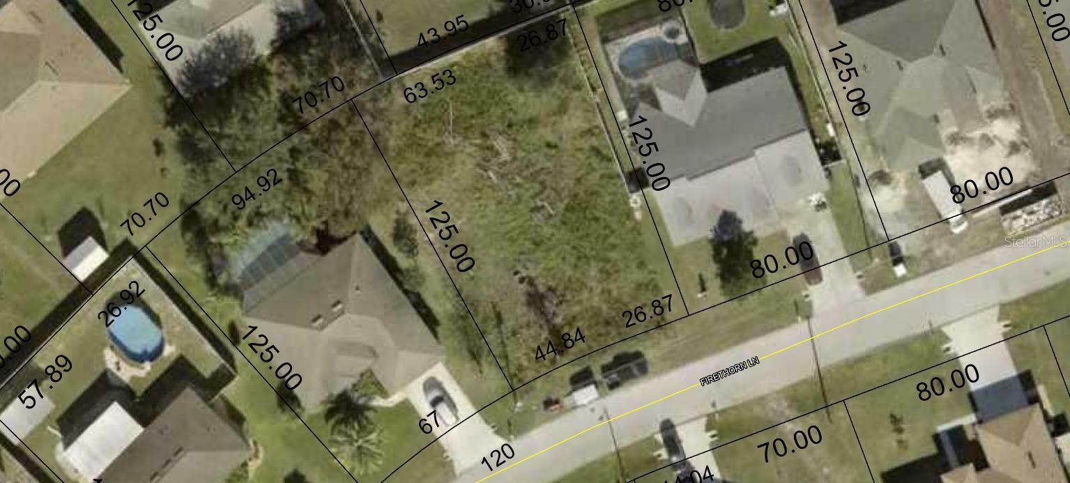 Property Photo: 18 Firethorn Lane FL 32137