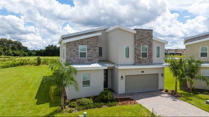 Property Photo: 901 Ocean Course Avenue FL 33896