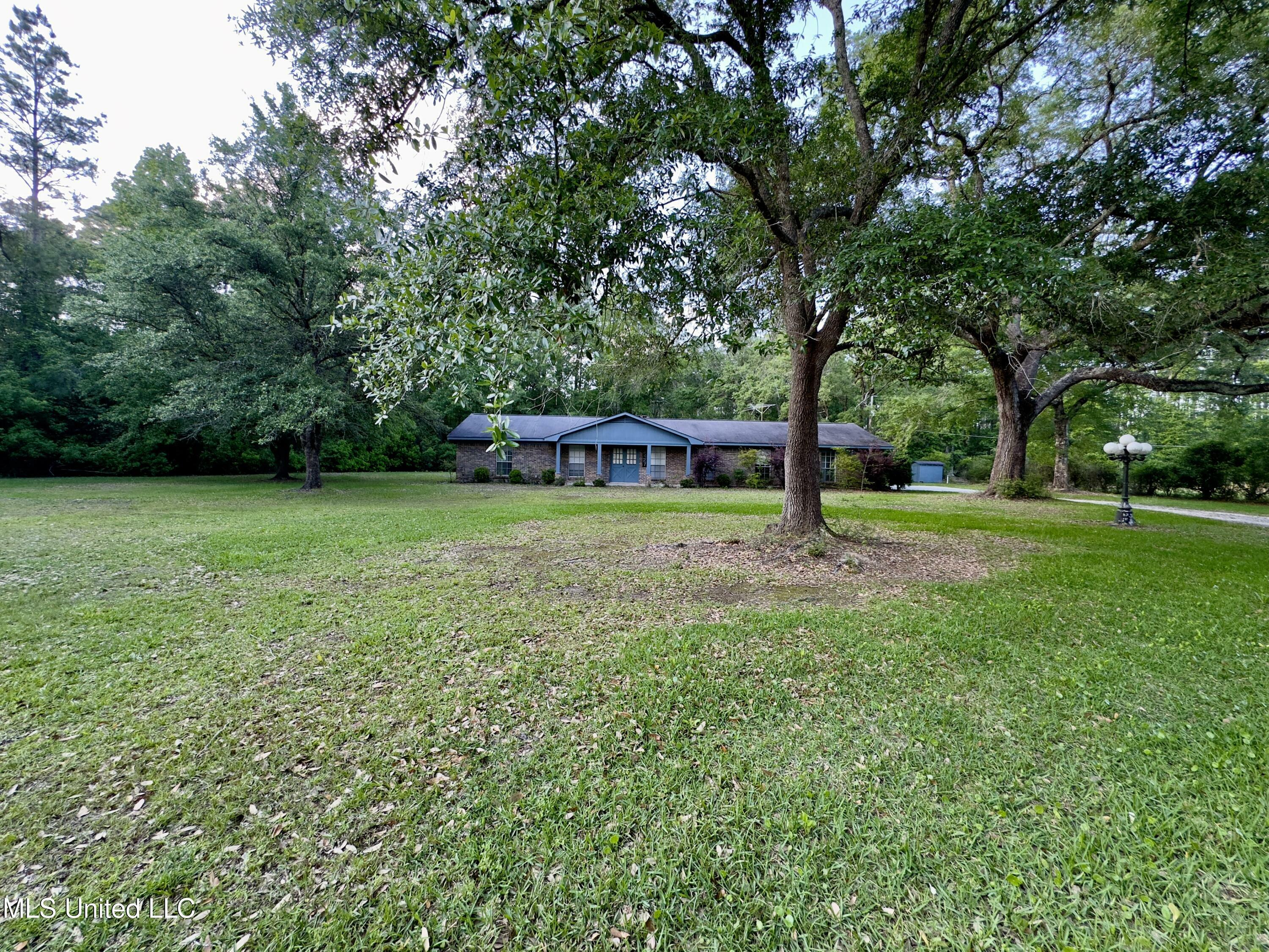 Property Photo: 3427 Jr Davis Road MS 39562