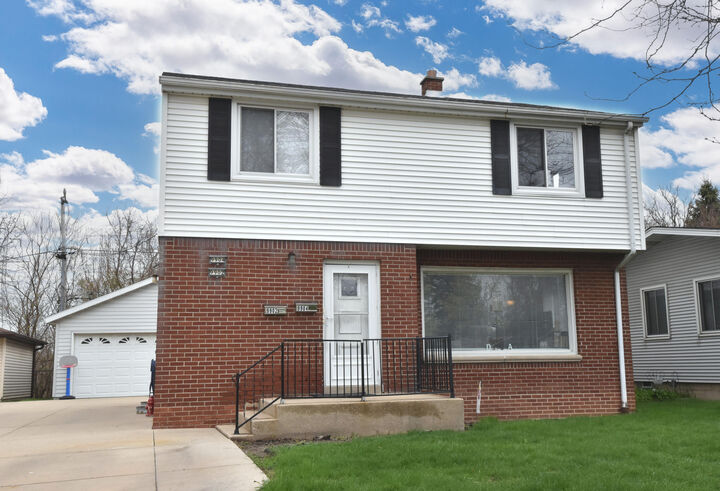 9902 W Becher St  West Allis WI 53227 photo