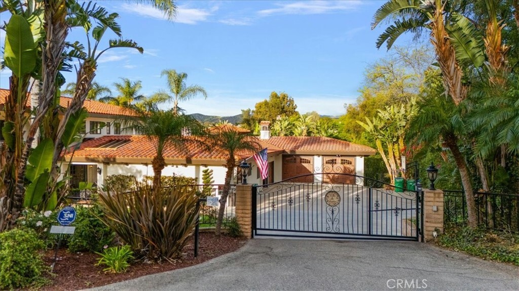 Property Photo: 10612 S Morada Drive CA 92869