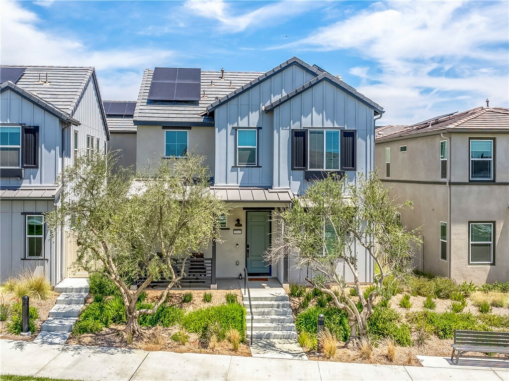 Property Photo: 32613 Brunello Way CA 92591