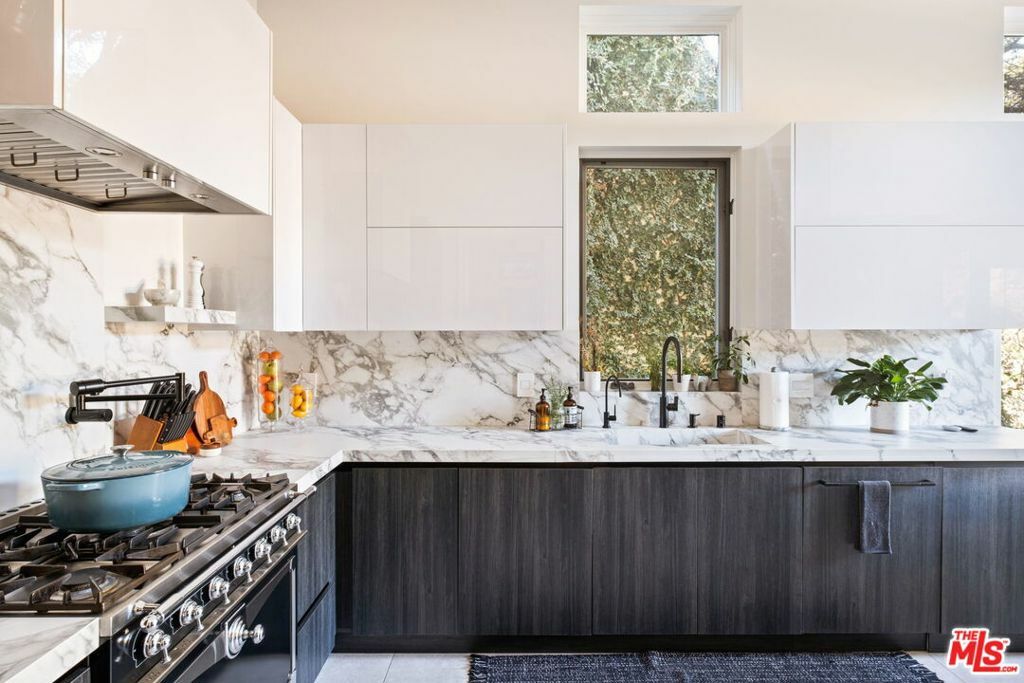 Property Photo: 3087 Passmore Drive CA 90068