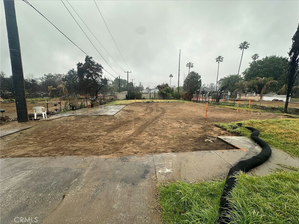 Property Photo: 509 Altadena Drive CA 91001