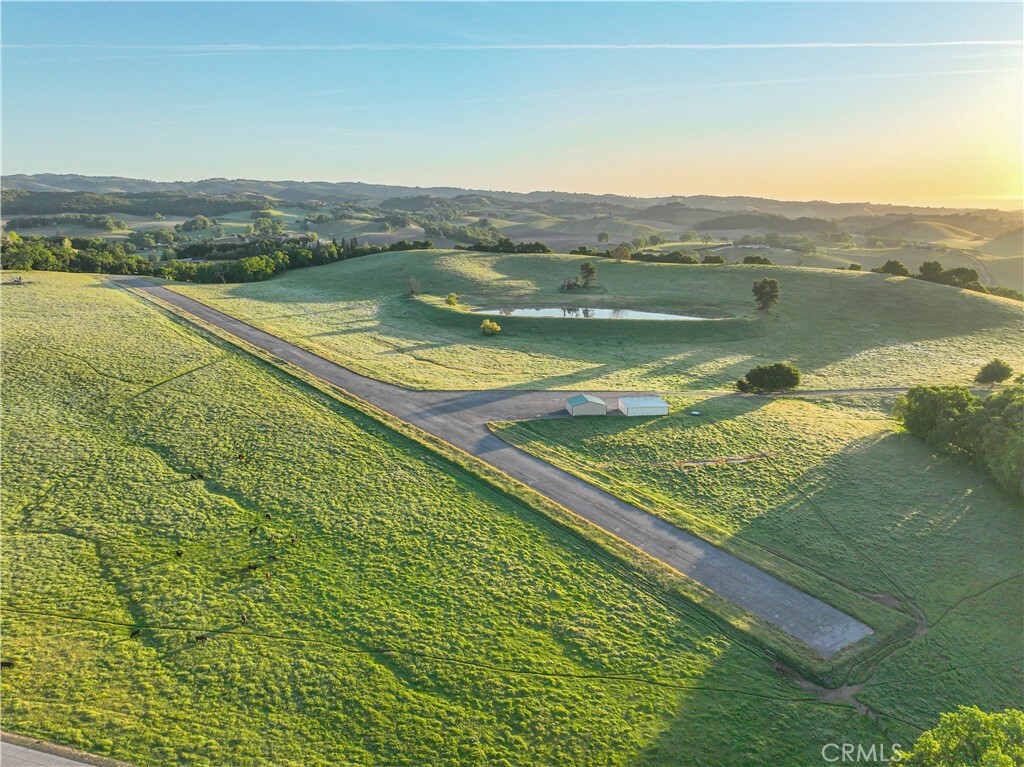 Property Photo: 5161 Vineyard Drive CA 93446