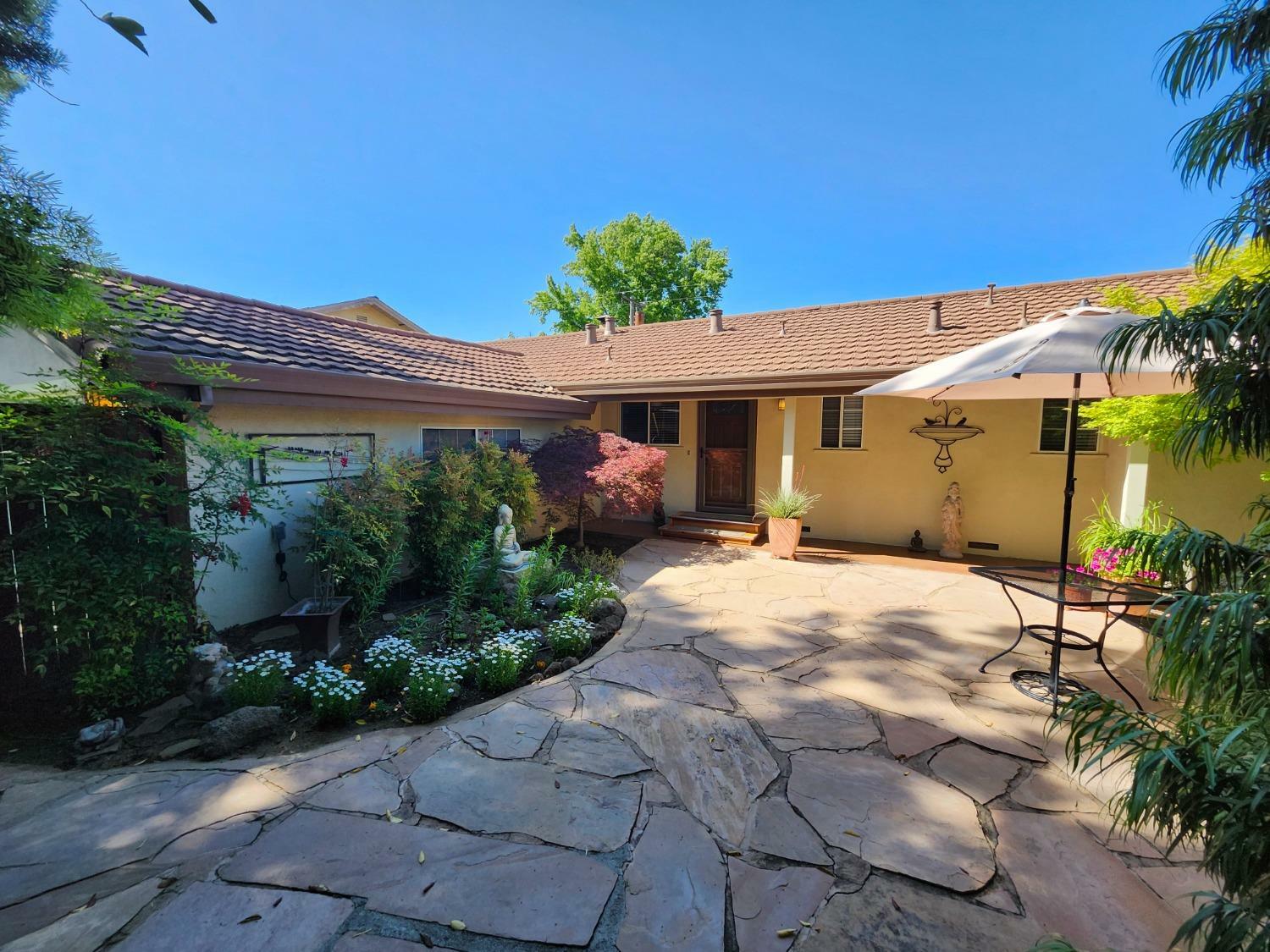 Property Photo: 3413 Chenu Avenue CA 95821