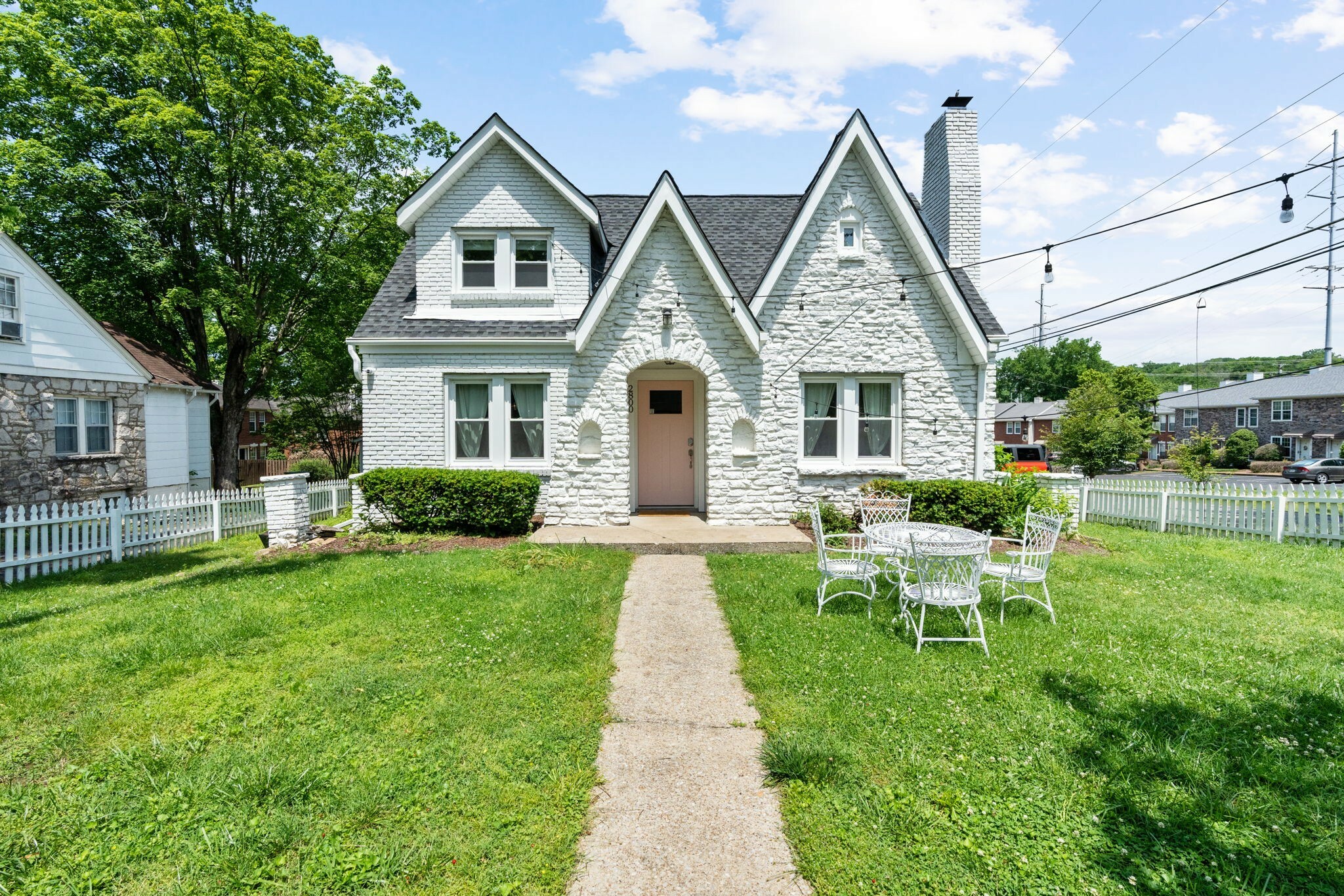 Property Photo:  2800 Marlin Ave  TN 37215 
