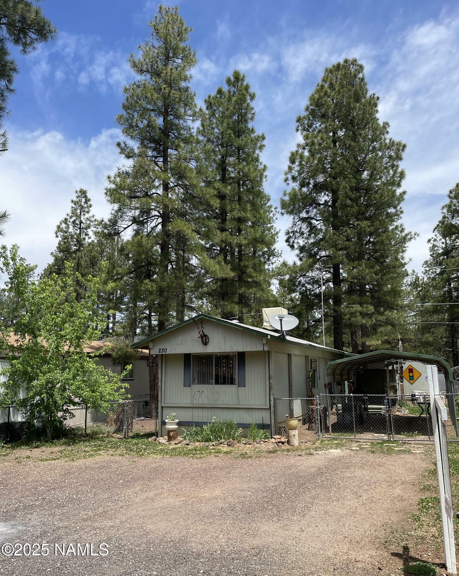 Property Photo: 230 E Cedarwood Drive AZ 86017