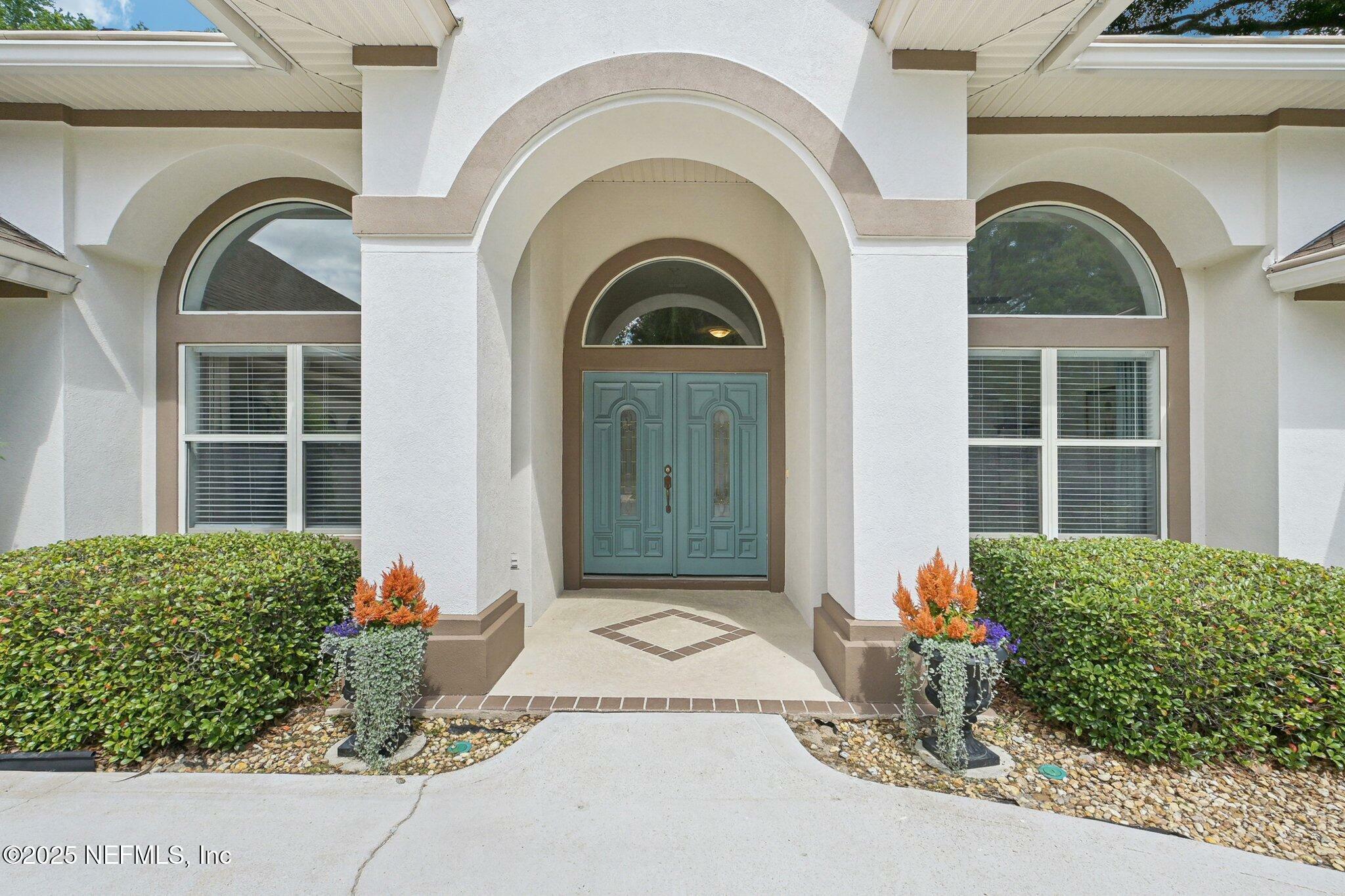 Property Photo: 3586 Long Cove Court FL 32043