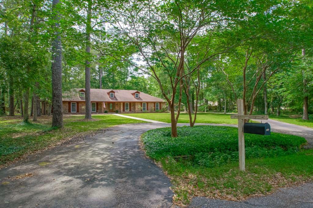 Property Photo: 493 W Blue Jay Court LA 70461