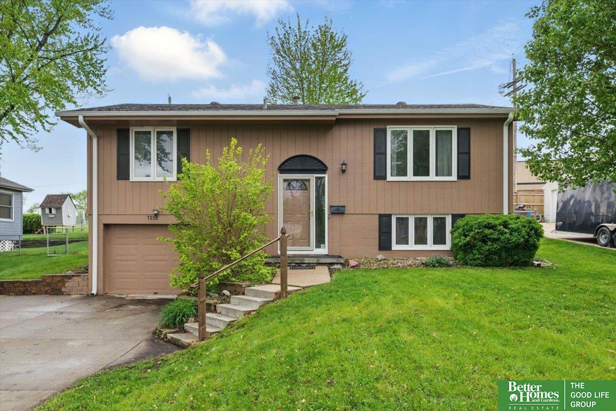 Property Photo: 7212 S 78 Street NE 68128