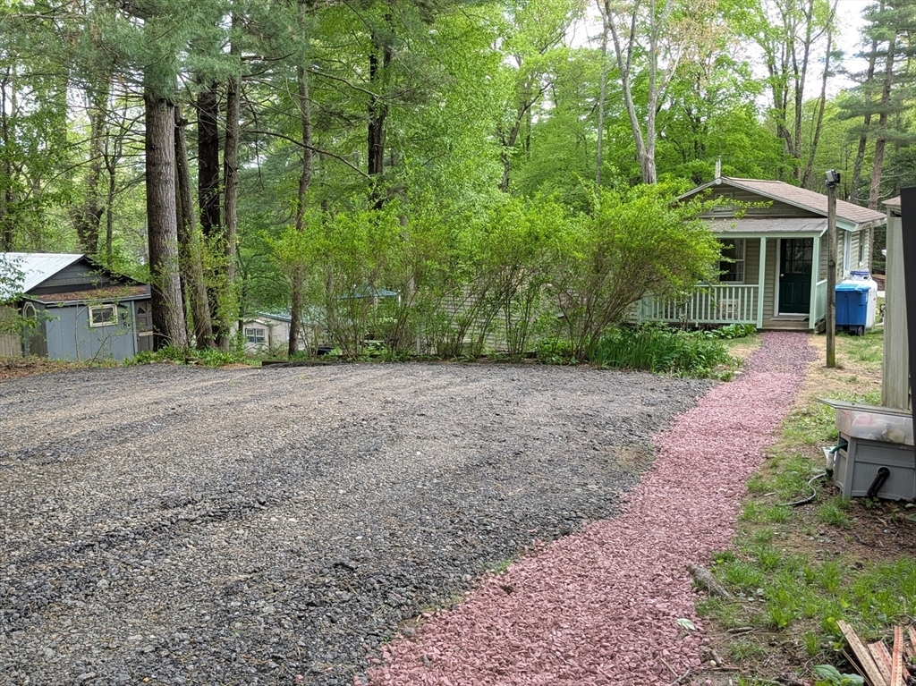 Property Photo:  6 Hillside Road  MA 01521 