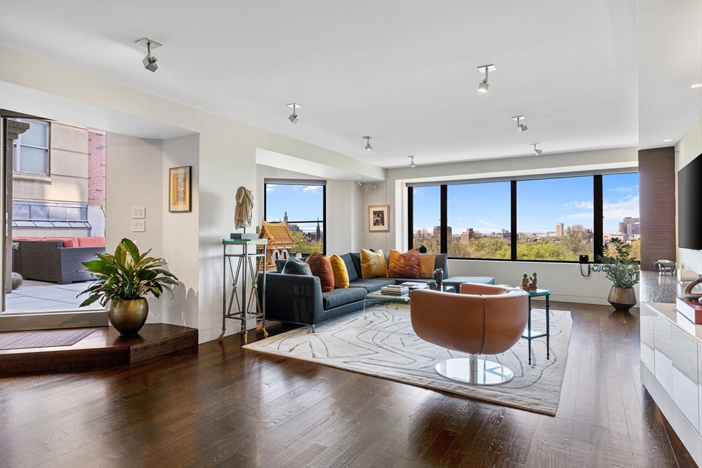 Property Photo: 165 Tremont St 903 MA 02111
