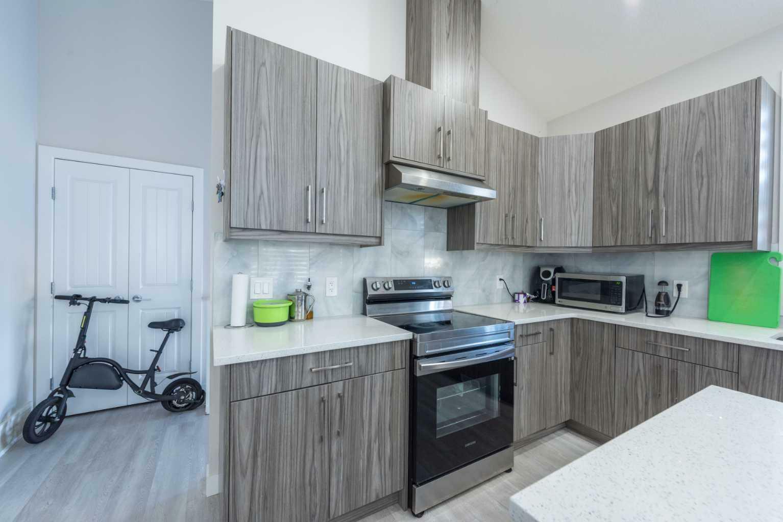 41 7 Avenue SE 5  High River AB T1V 1E9 photo