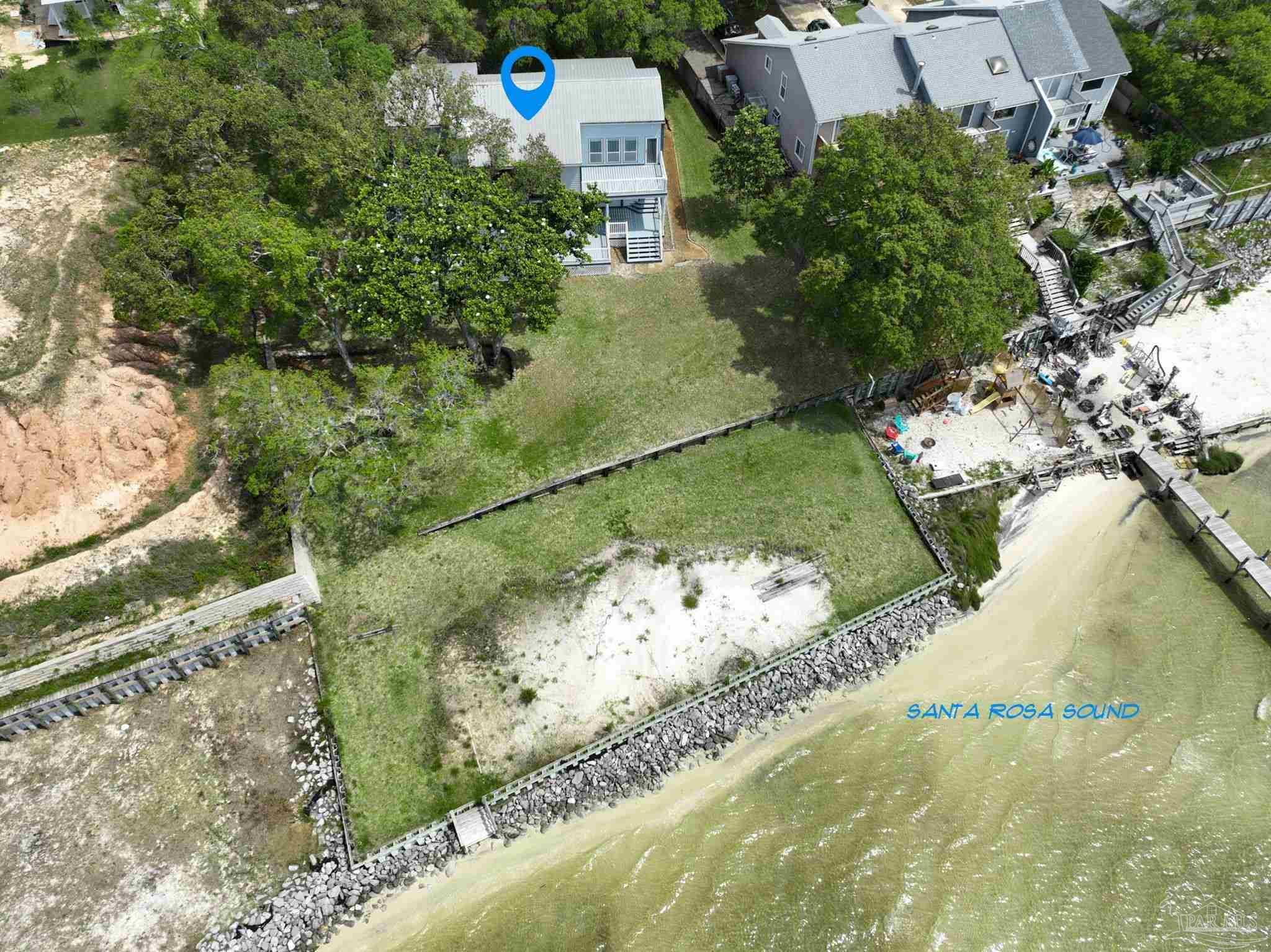 Property Photo:  2062 Blue View Ct  FL 32566 