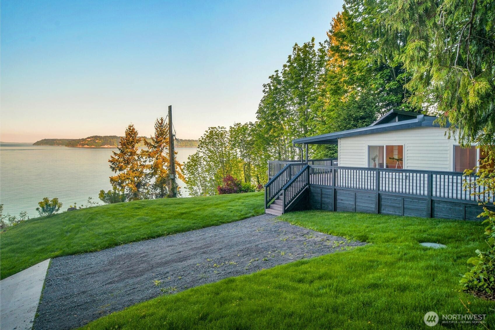 Property Photo: 12603 Possession Lane WA 98026
