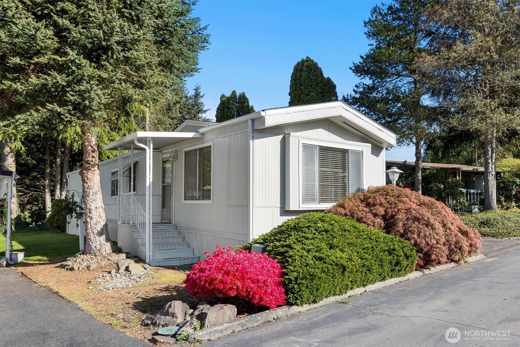Property Photo: 4111 164th Street SW 61 WA 98087