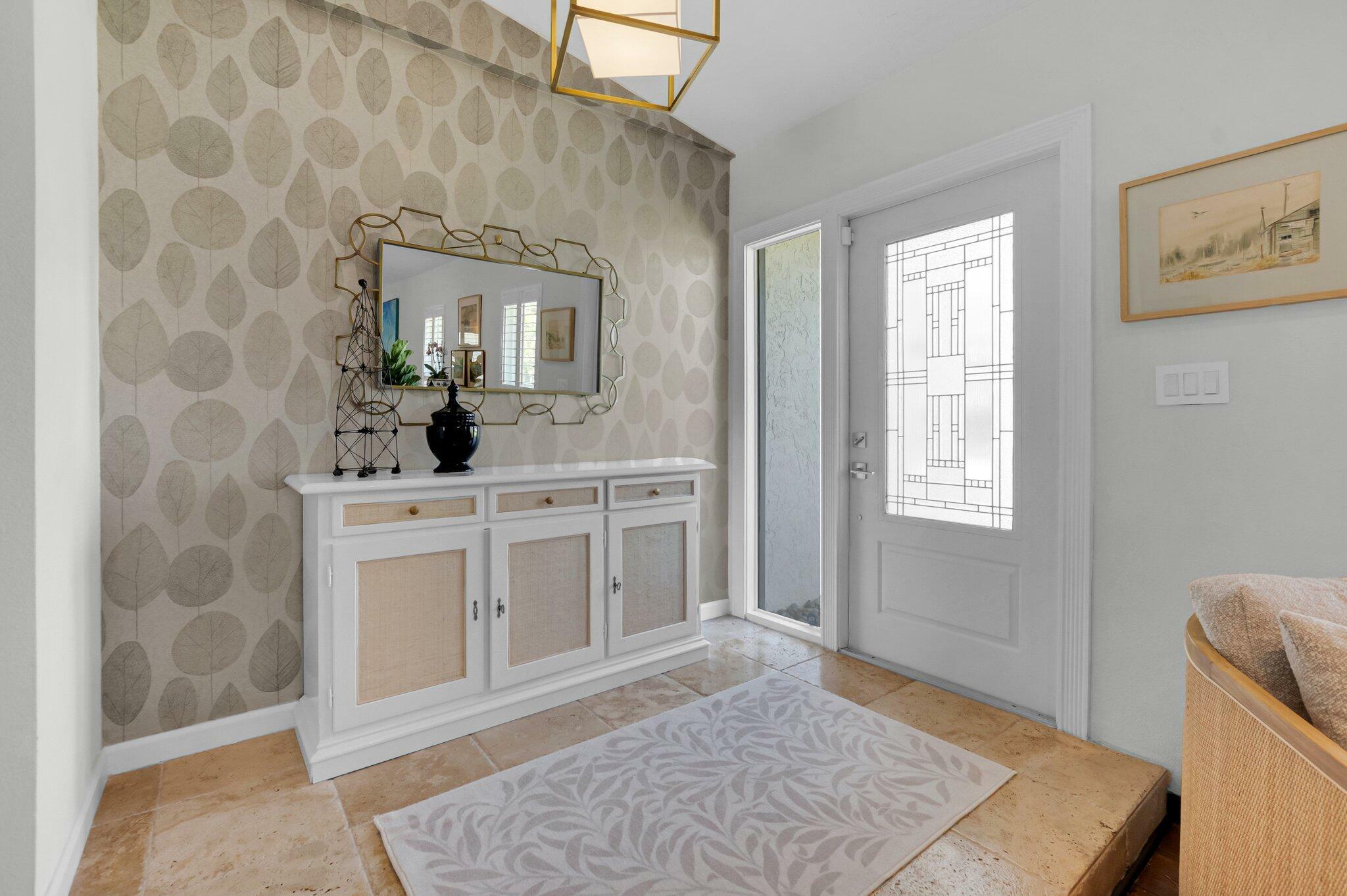 Property Photo: 620 NE 15th Place FL 33435