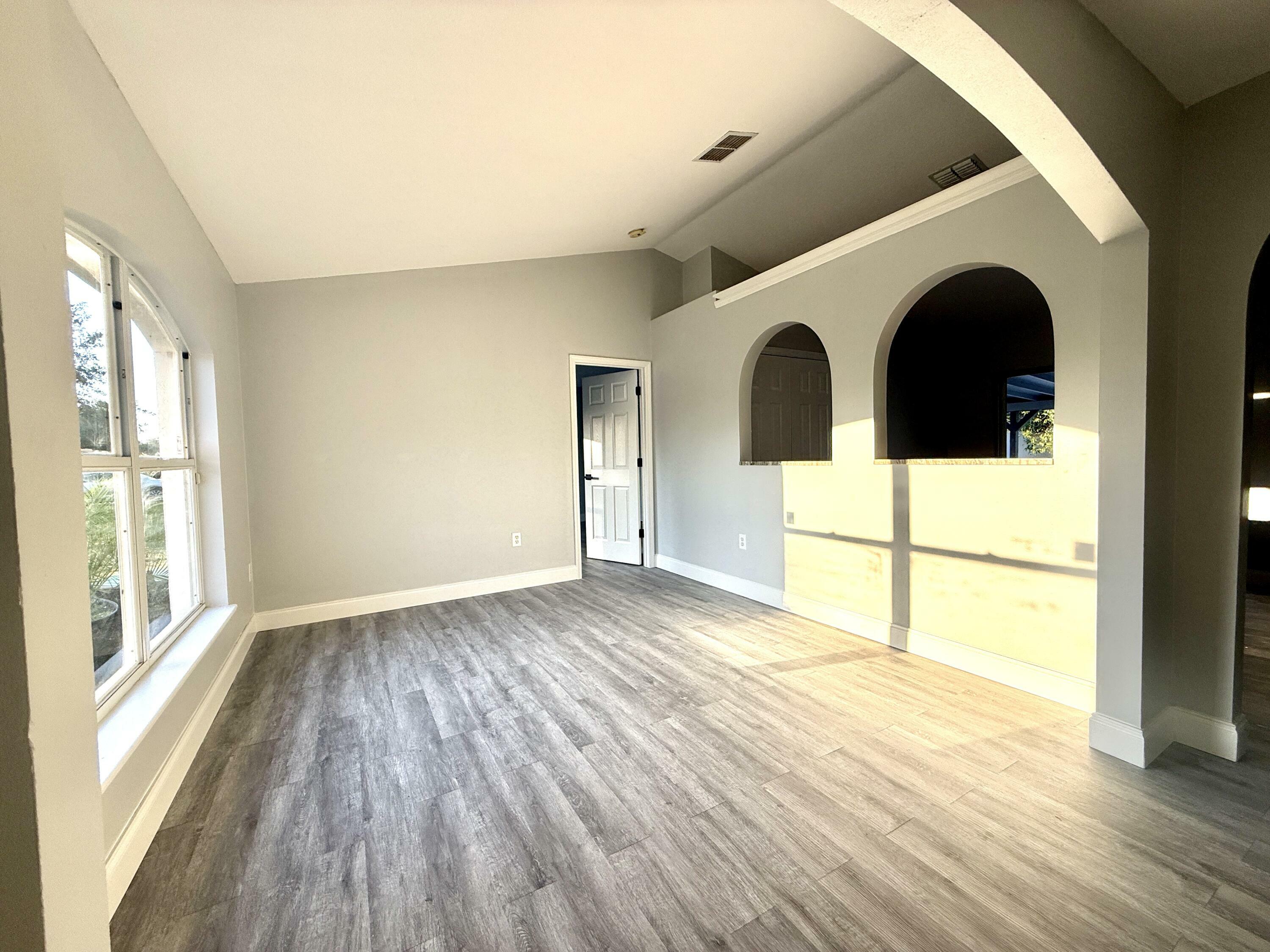 Property Photo: 673 SW Granadeer Street FL 34983