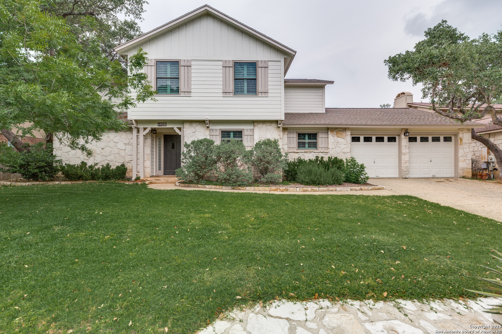 Property Photo: 2211 Oak Ranch TX 78259