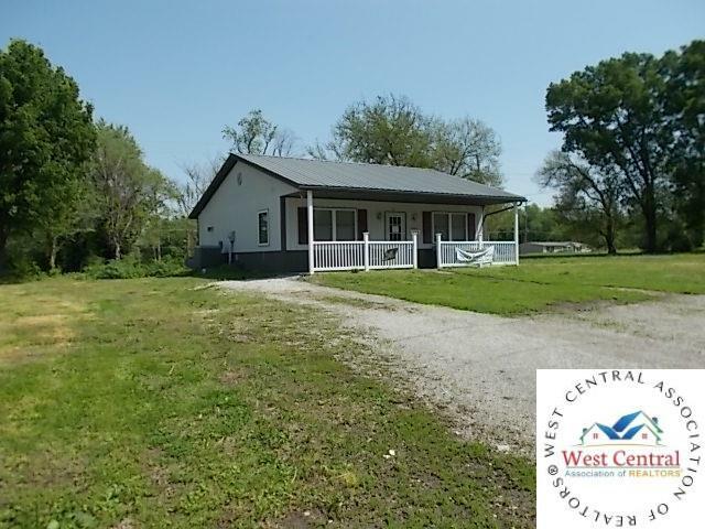 Property Photo: 117 E Jefferson MO 65301