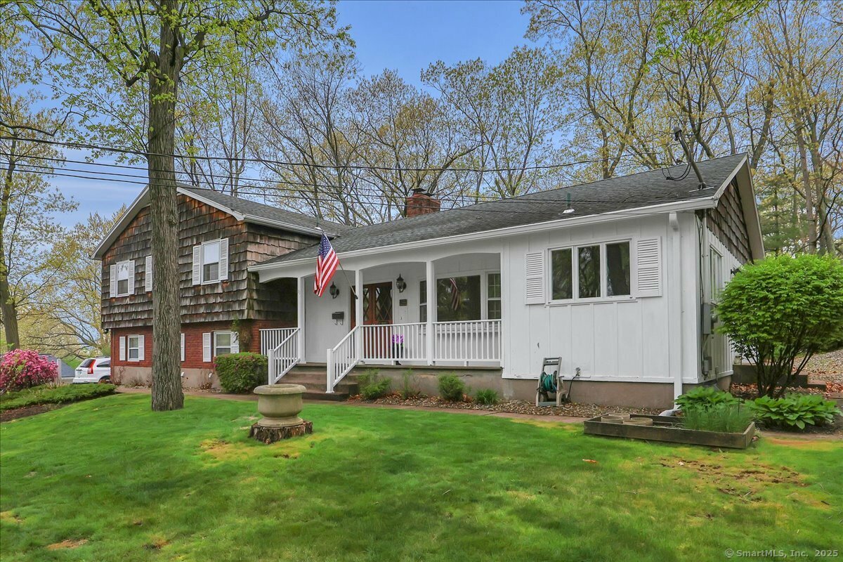 Property Photo: 11 Dorset Lane CT 06042