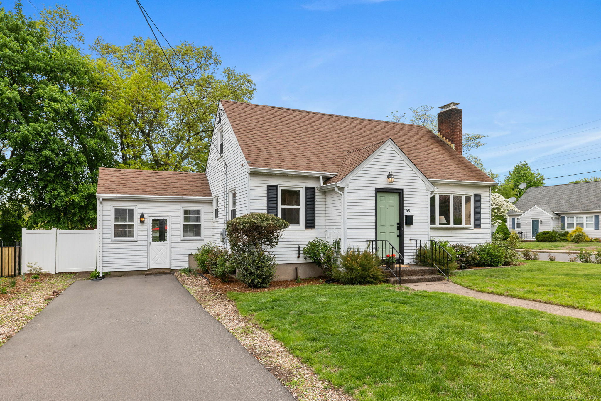 Property Photo: 69 Clyde Road CT 06042