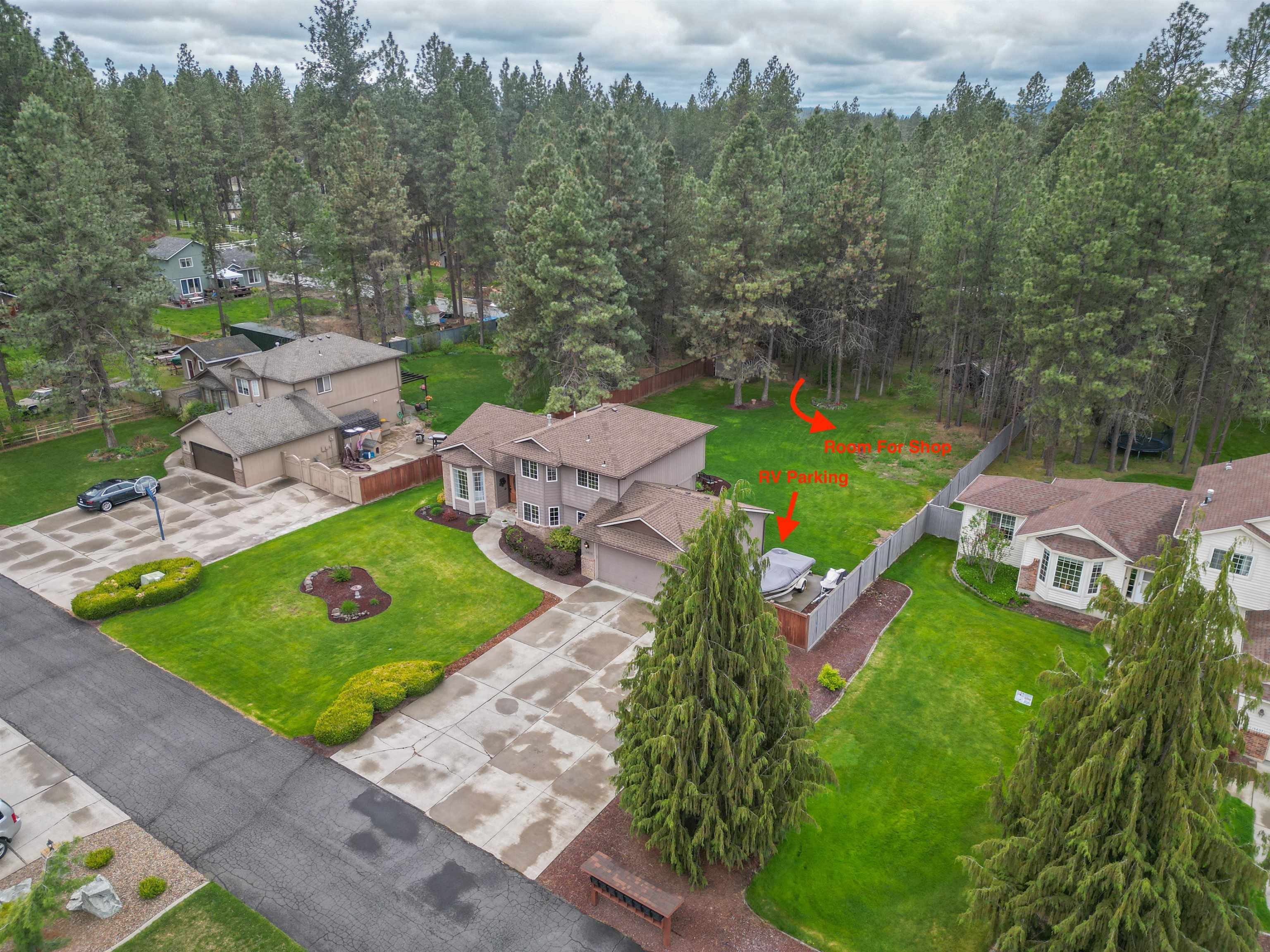 Property Photo: 15405 N Lloyd Ln WA 99021