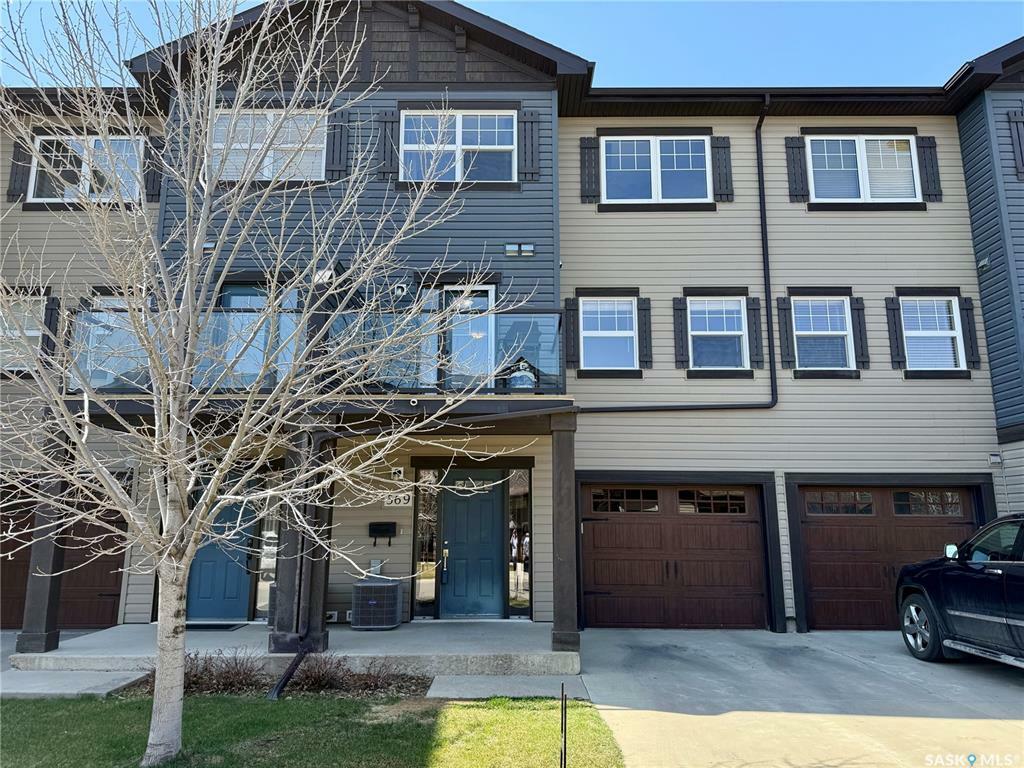 Property Photo: 150 Langlois Way 569 SK S7T 0L2