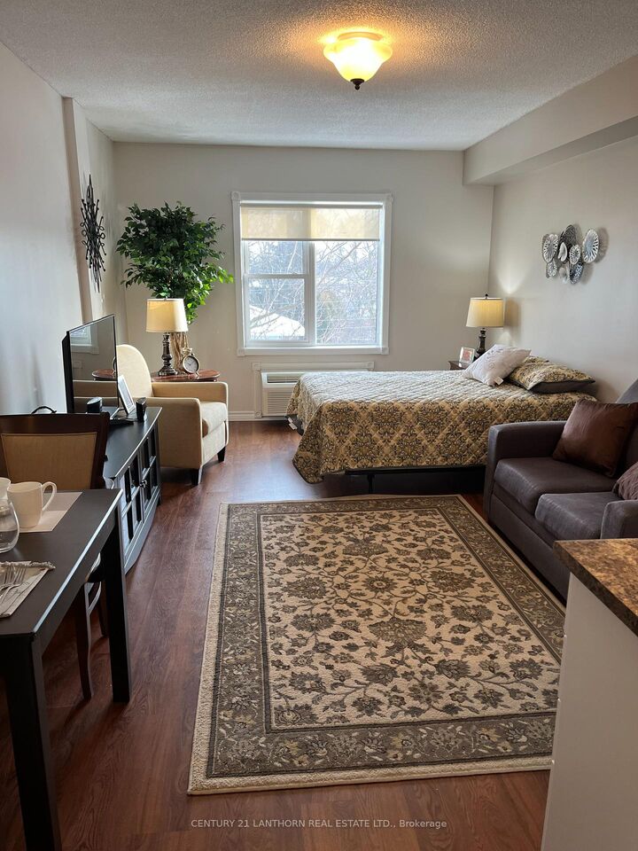 Photo de la propriété:  259 Hillcroft Street 332  ON L1G 8E4 