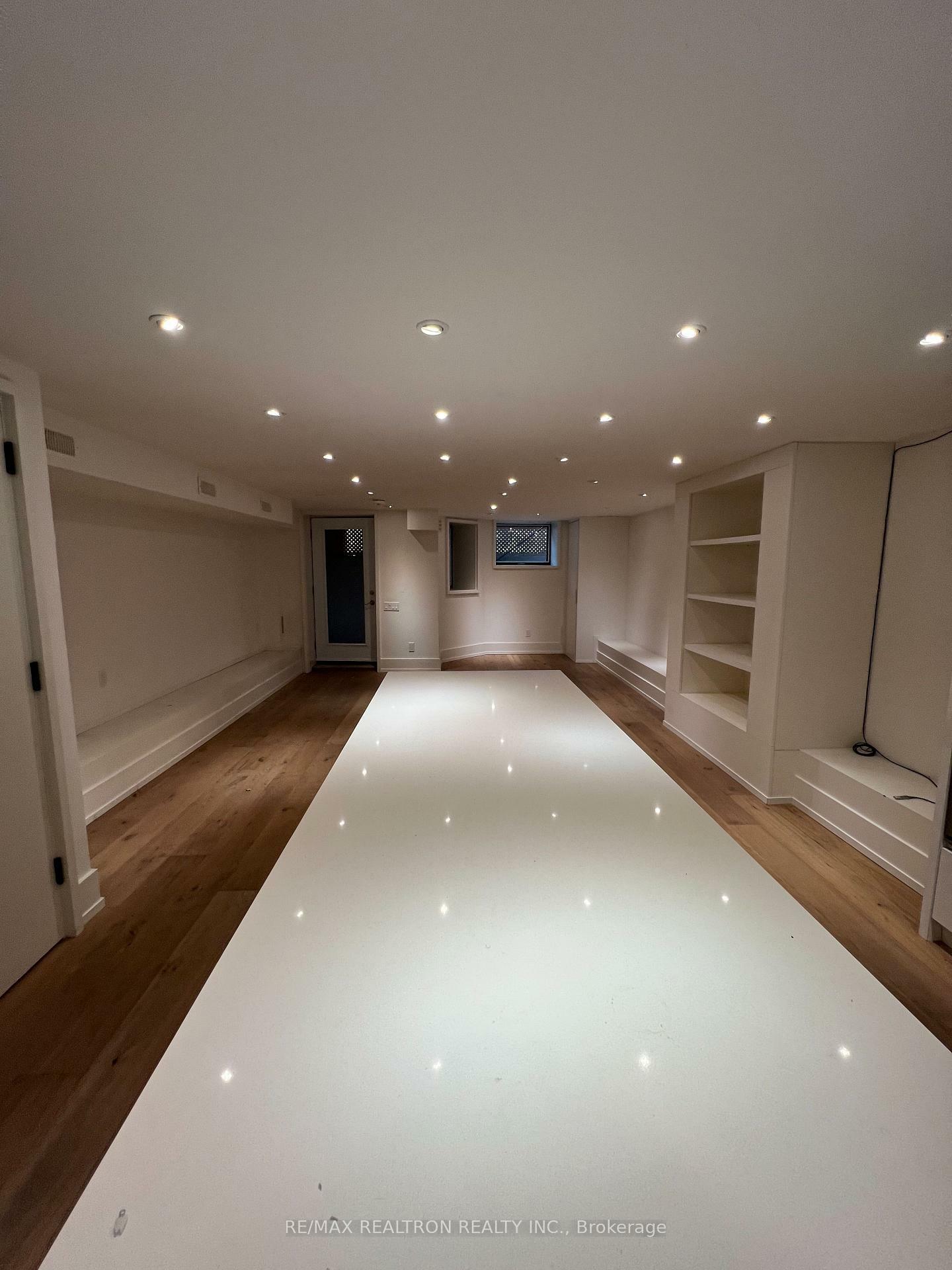 Property Photo: 69 Brunswick Avenue 1 ON M5S 2L8