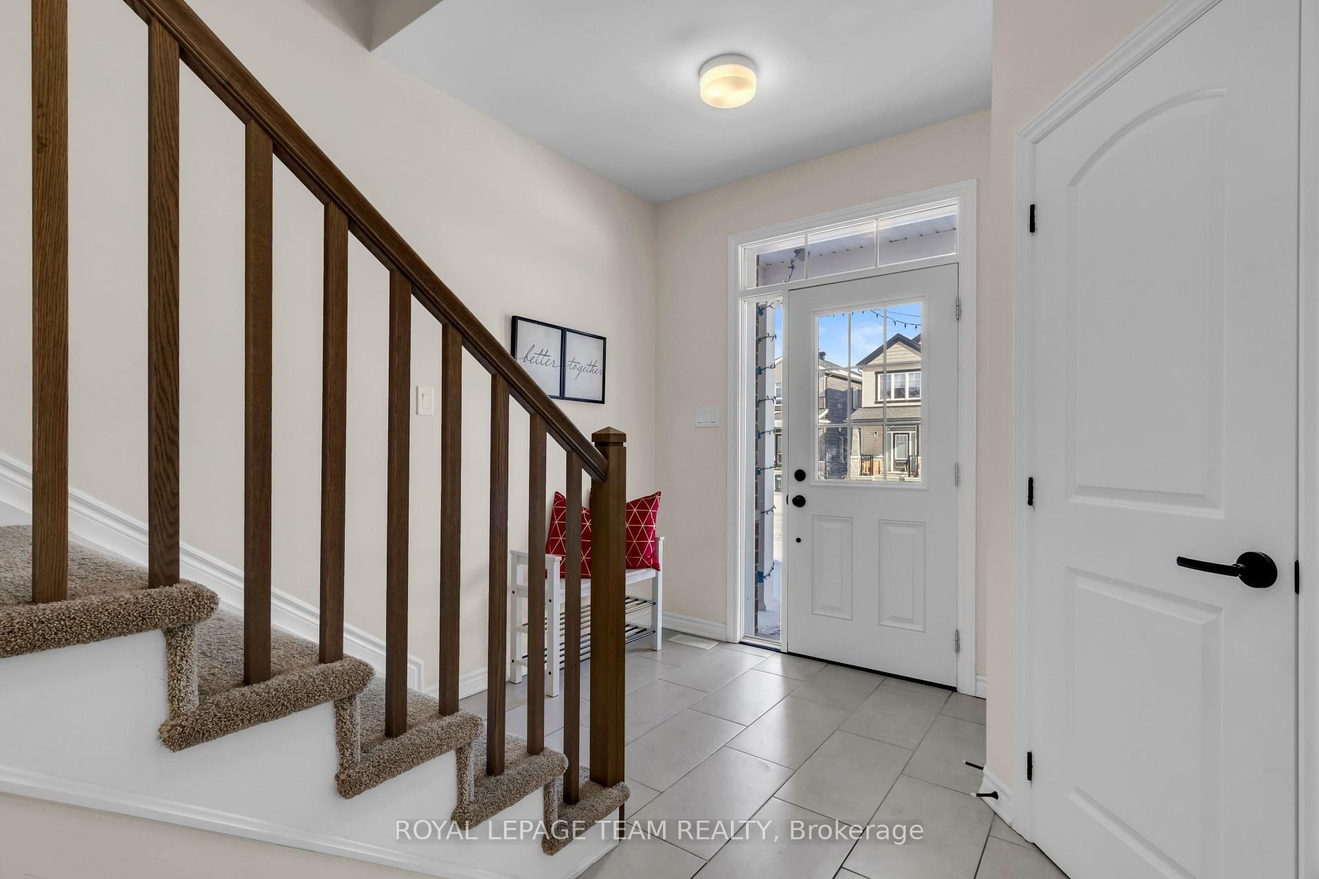Photo de la propriété: 906 Nokomis Place ON K2J 6T2