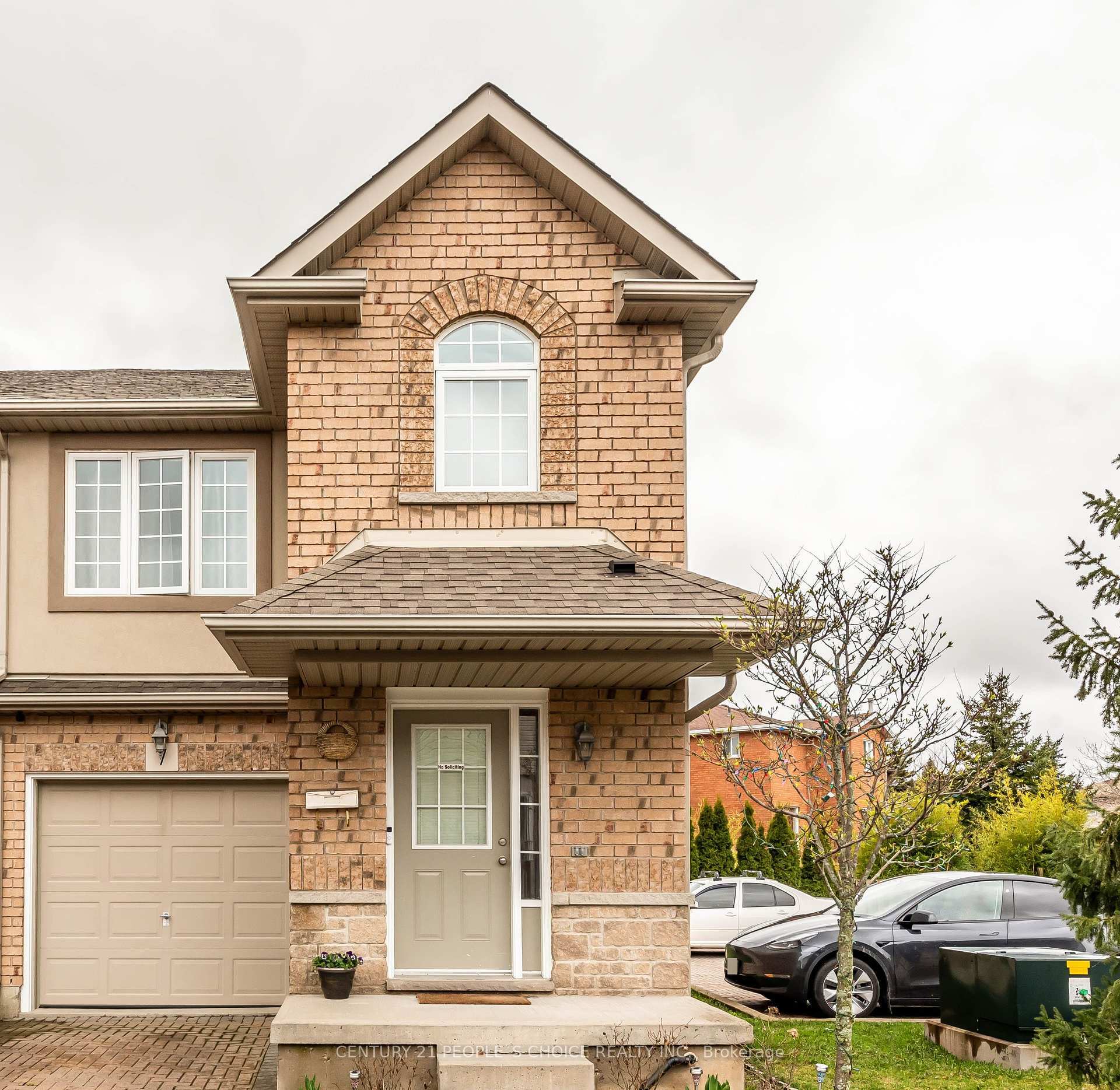 Property Photo: 1540 Upper Gage Avenue 7 ON L8W 1E7