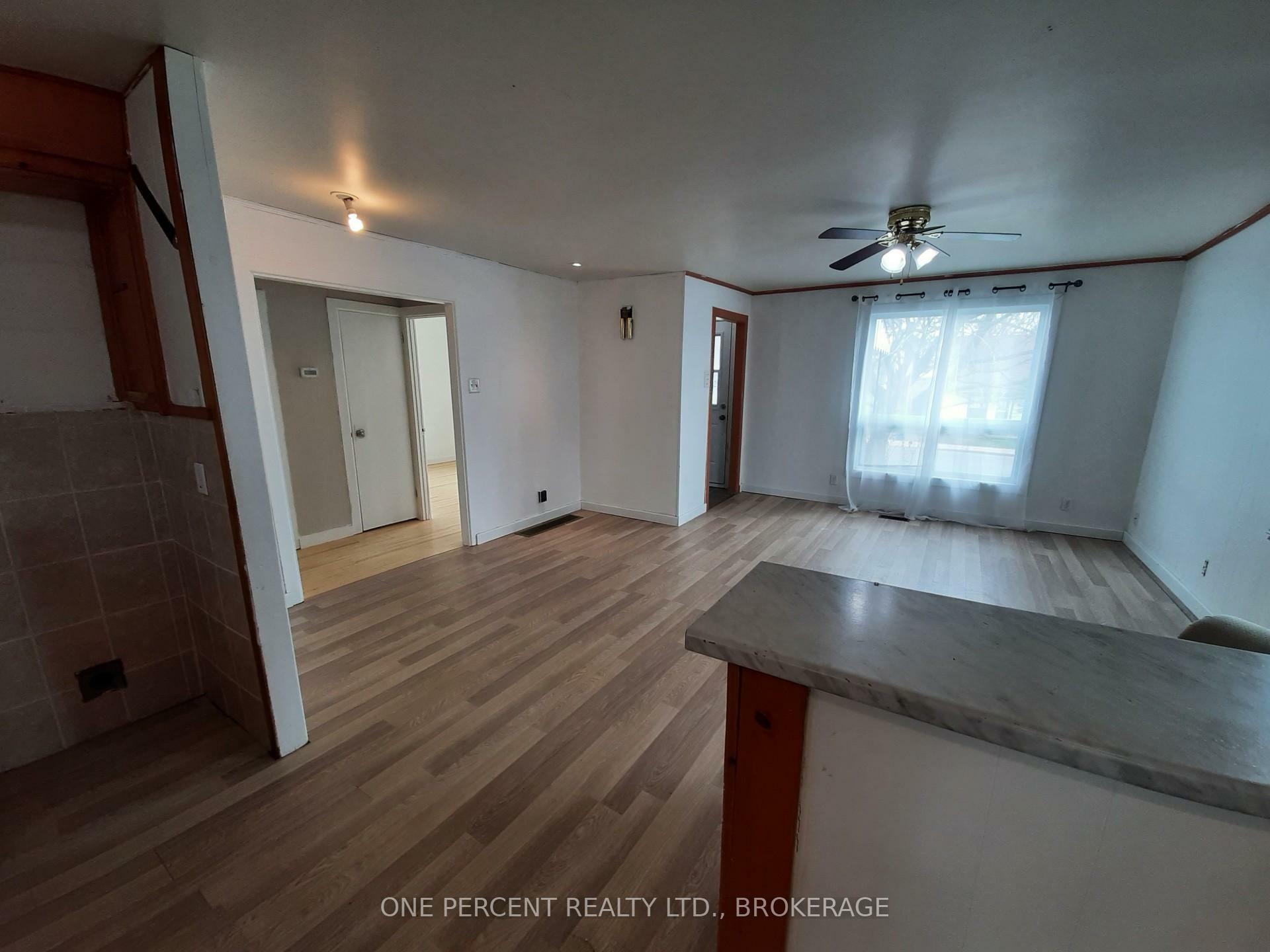 Property Photo: 84 Carleton Street ON K7K 4G1
