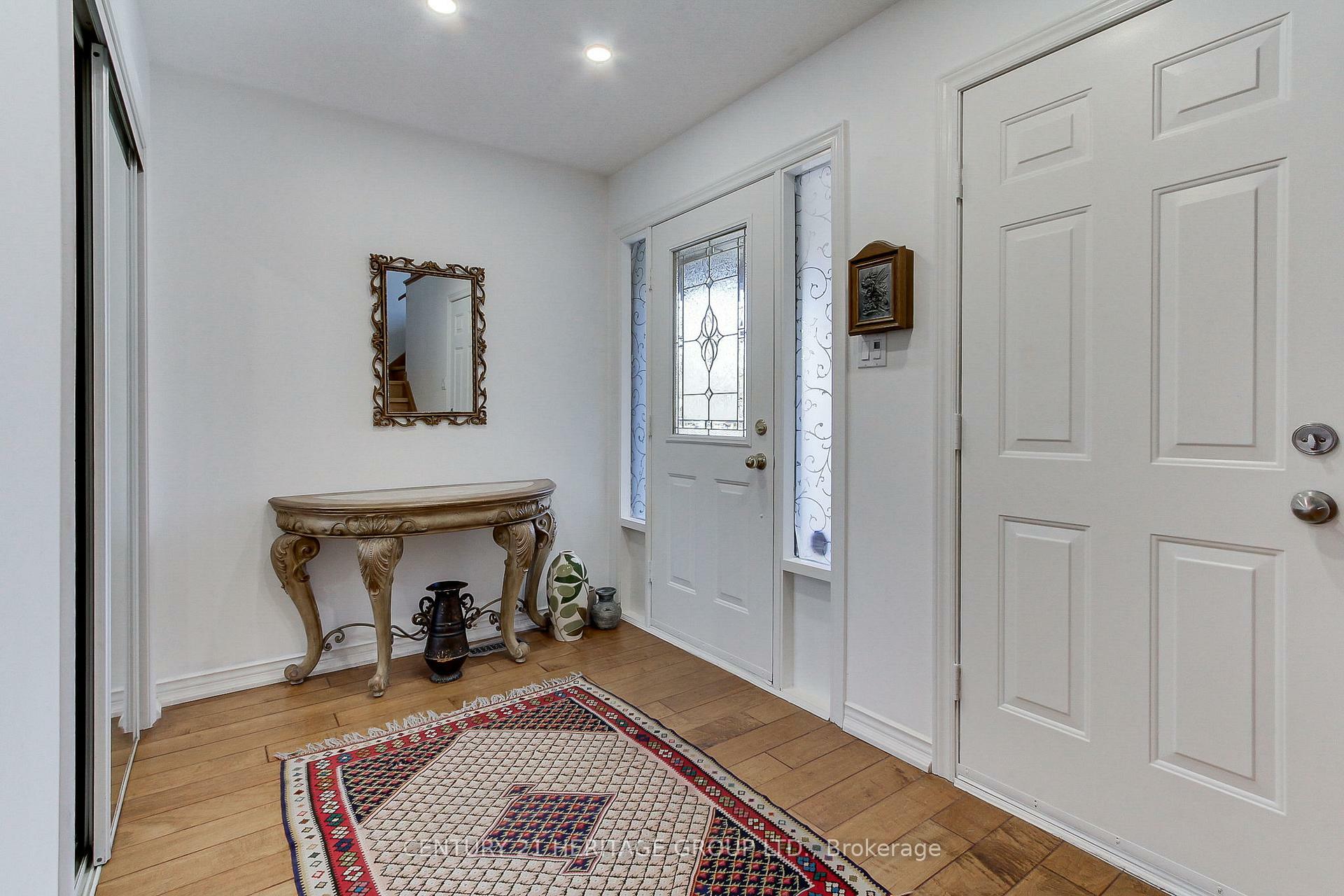 Property Photo: 126 October Lane ON L4G 6Z8