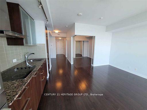 Property Photo:  14 York Street 6304  ON M5J 2Z2 
