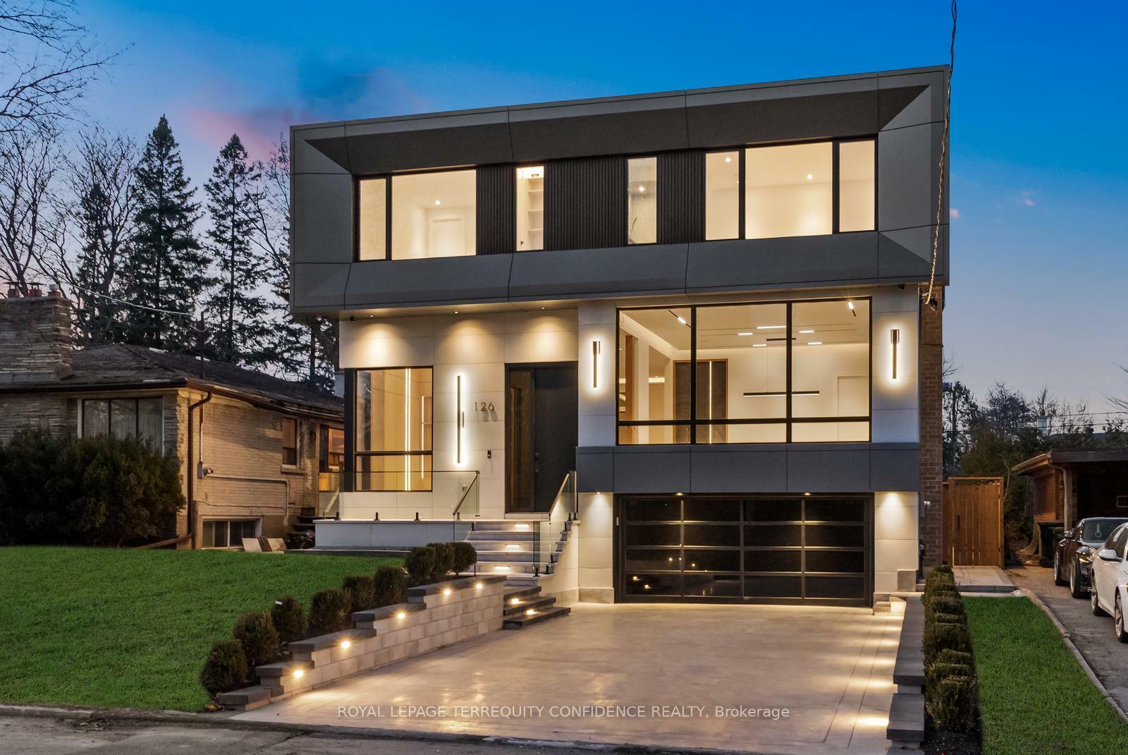 126 Santa Barbara Road  Toronto ON M2N 2C5 photo
