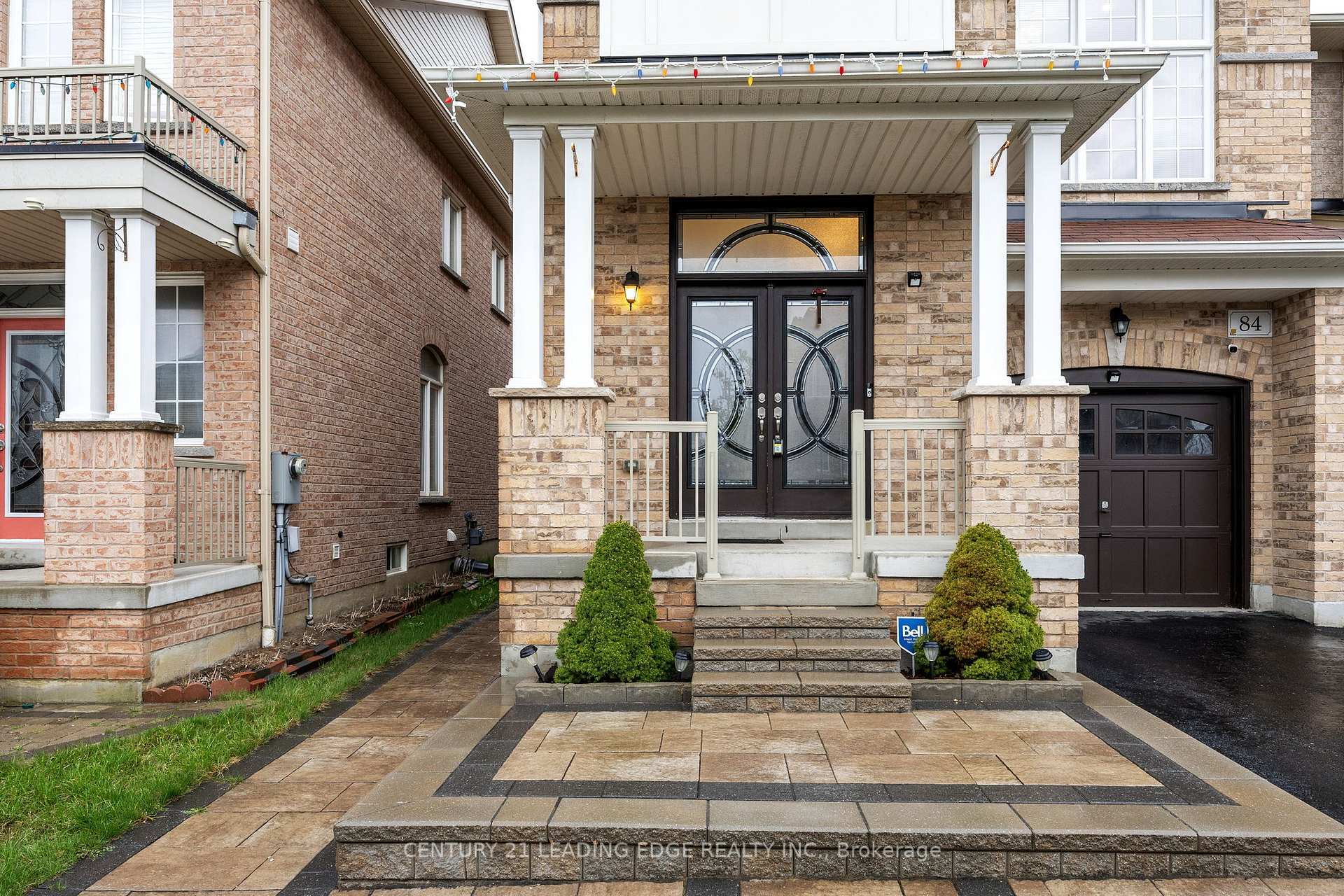 Photo de la propriété: 84 Garrardview Street ON L1Z 0R2