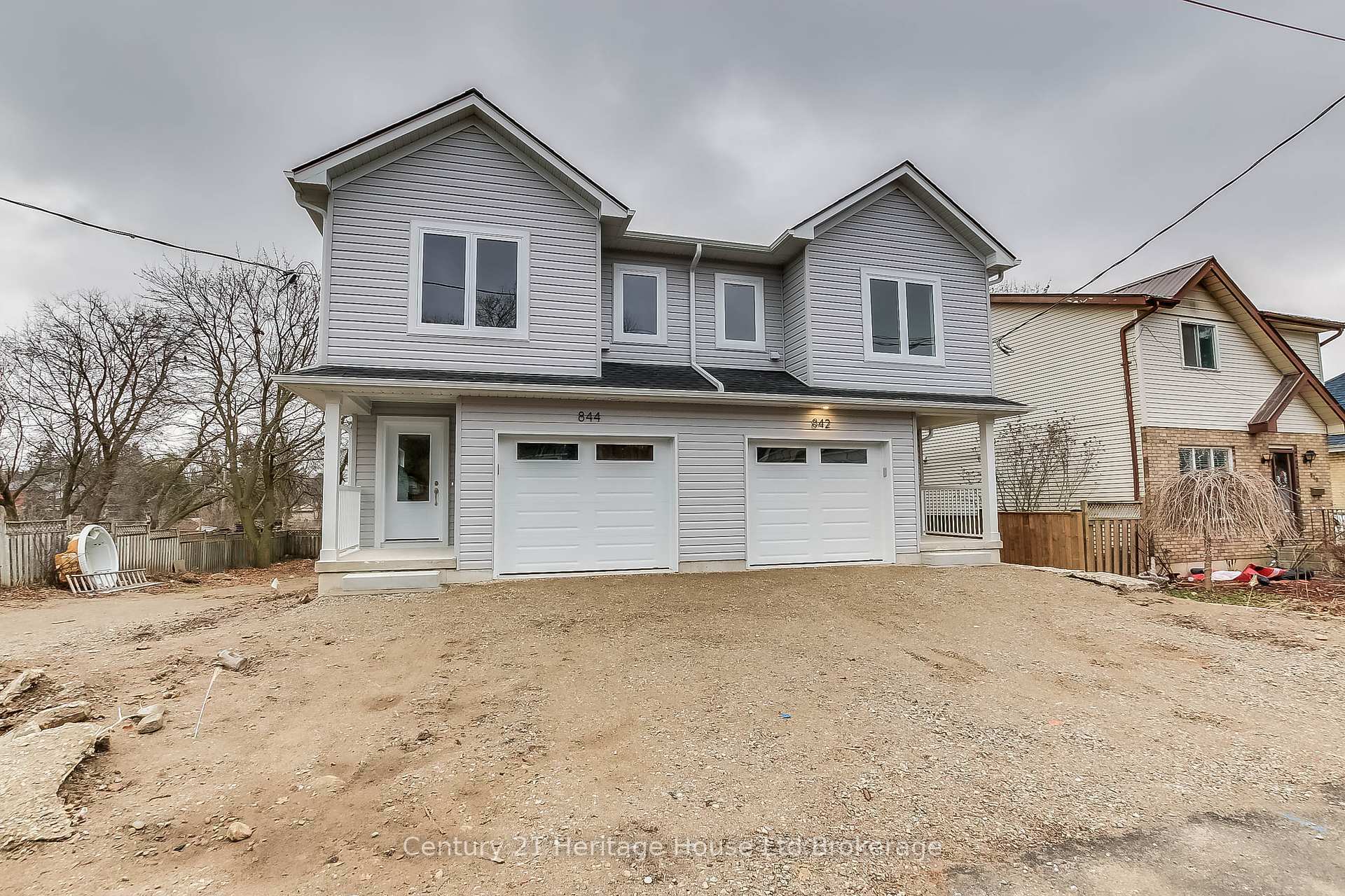 Photo de la propriété: 844 Water Street ON N4S 1S7