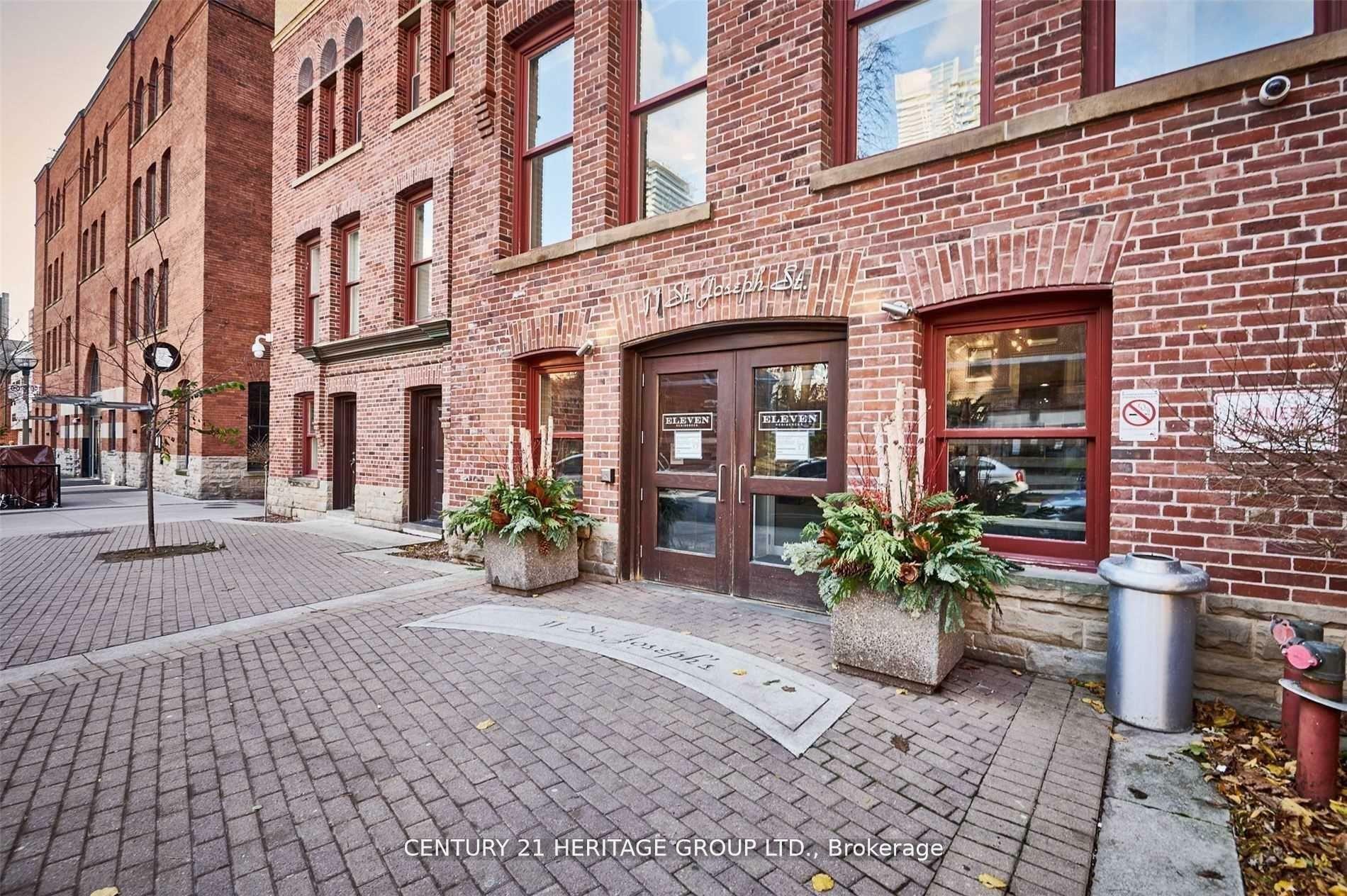 Photo de la propriété:  11 St. Joseph Street 203  ON M4Y 3G4 