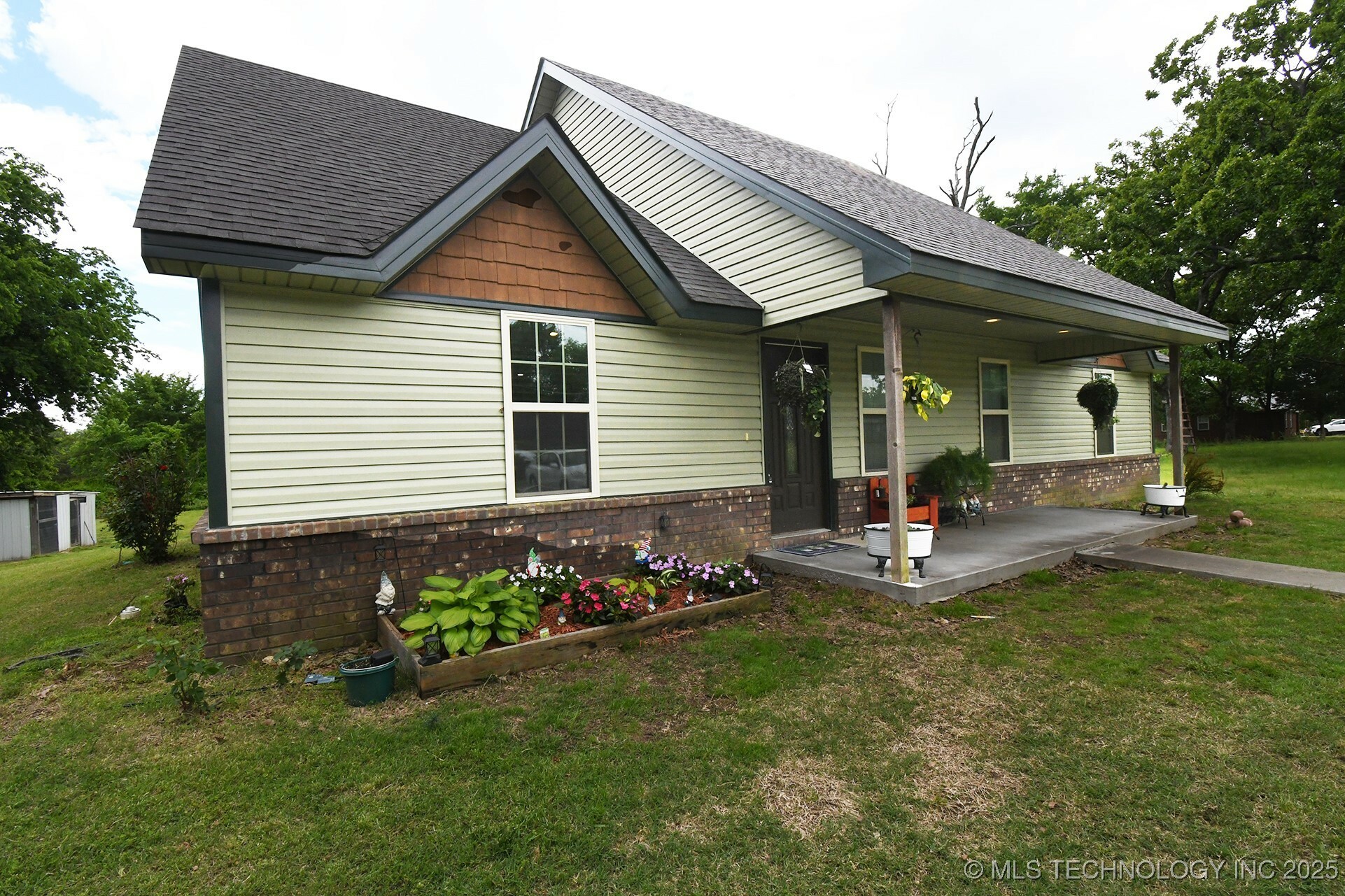 Property Photo:  462850 E 1023  OK 74955 