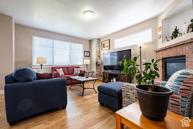 Property Photo: 586 Park Plaza Pl UT 84047