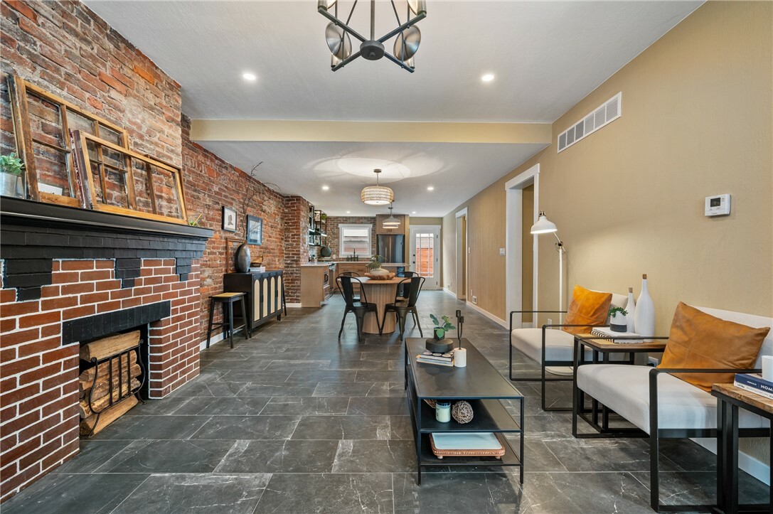 Property Photo: 835 Concord St PA 15212