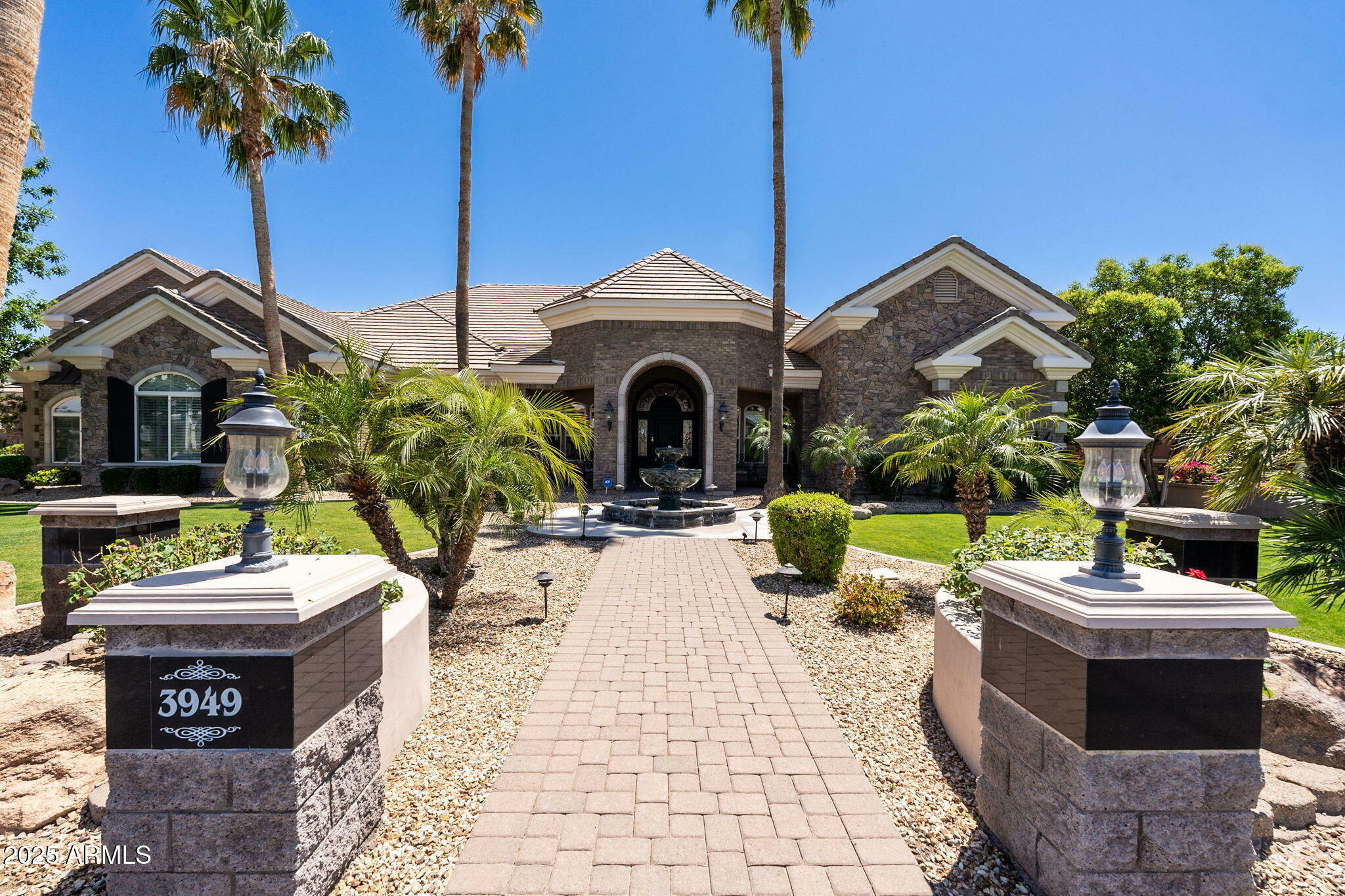 3949 E Norcroft Circle  Mesa AZ 85215 photo